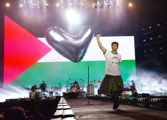 ARTISTAS BRITÁNICOS UNIDOS CONTRA EL GENOCIDIO EN PALESTINA