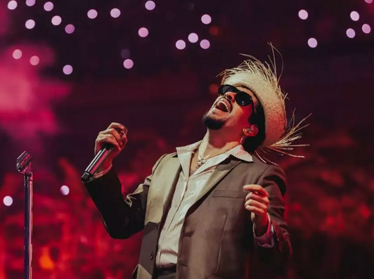 BAD BUNNY SE REAFIRMA EN CHILE COMO EL AZOTE DE LA ULTRADERECHA